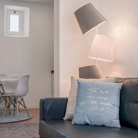 Brand New Downtown Apartment リスボン エクステリア 写真